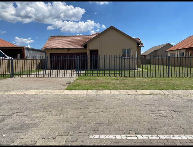 3 BEDROOM HOUSE FOR SALE IN WATERKLOOF EAST
